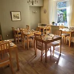Elton B&B
