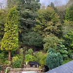 Elton B&B 그레인지오버샌즈