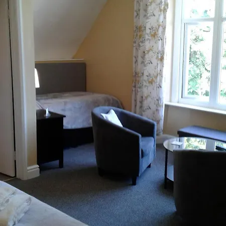 Bed & Breakfast Elton 4*